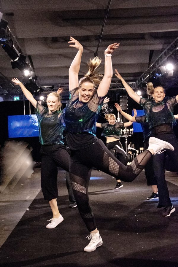 Dance Blast - tiiviskurssi su 9.2. klo 15:30 (1,5t)