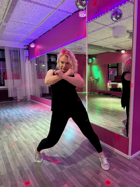 Dancelicious: K-pop - tiiviskurssi pe 23.1. - 30.1. ( 2x75 min) klo 18:15